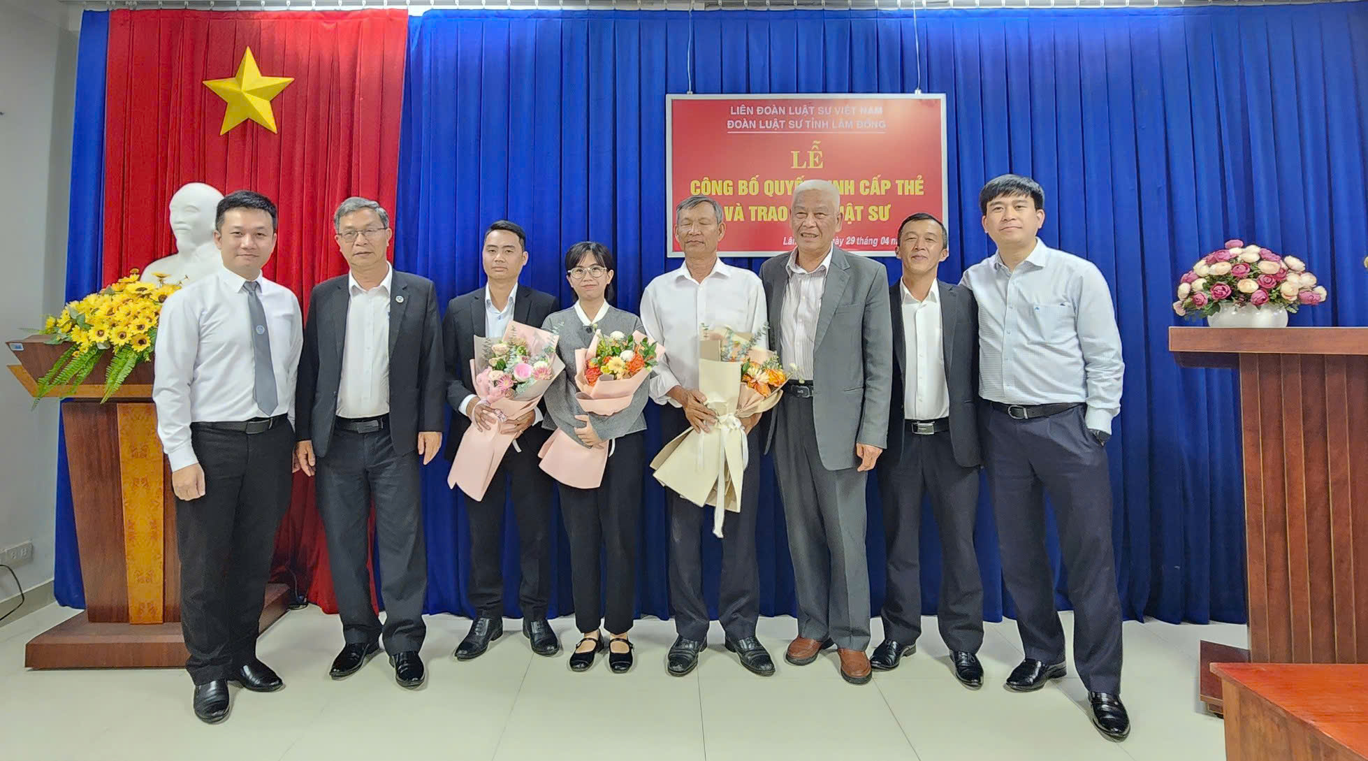 Lễ công bố Quyết định và trao Thẻ Luật sư tháng 4/2025